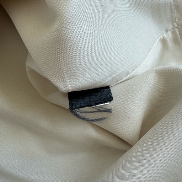 Banana Republic Sheath dress. Women’s size 8.  Black and white diamond design. - Picture 5 of 7